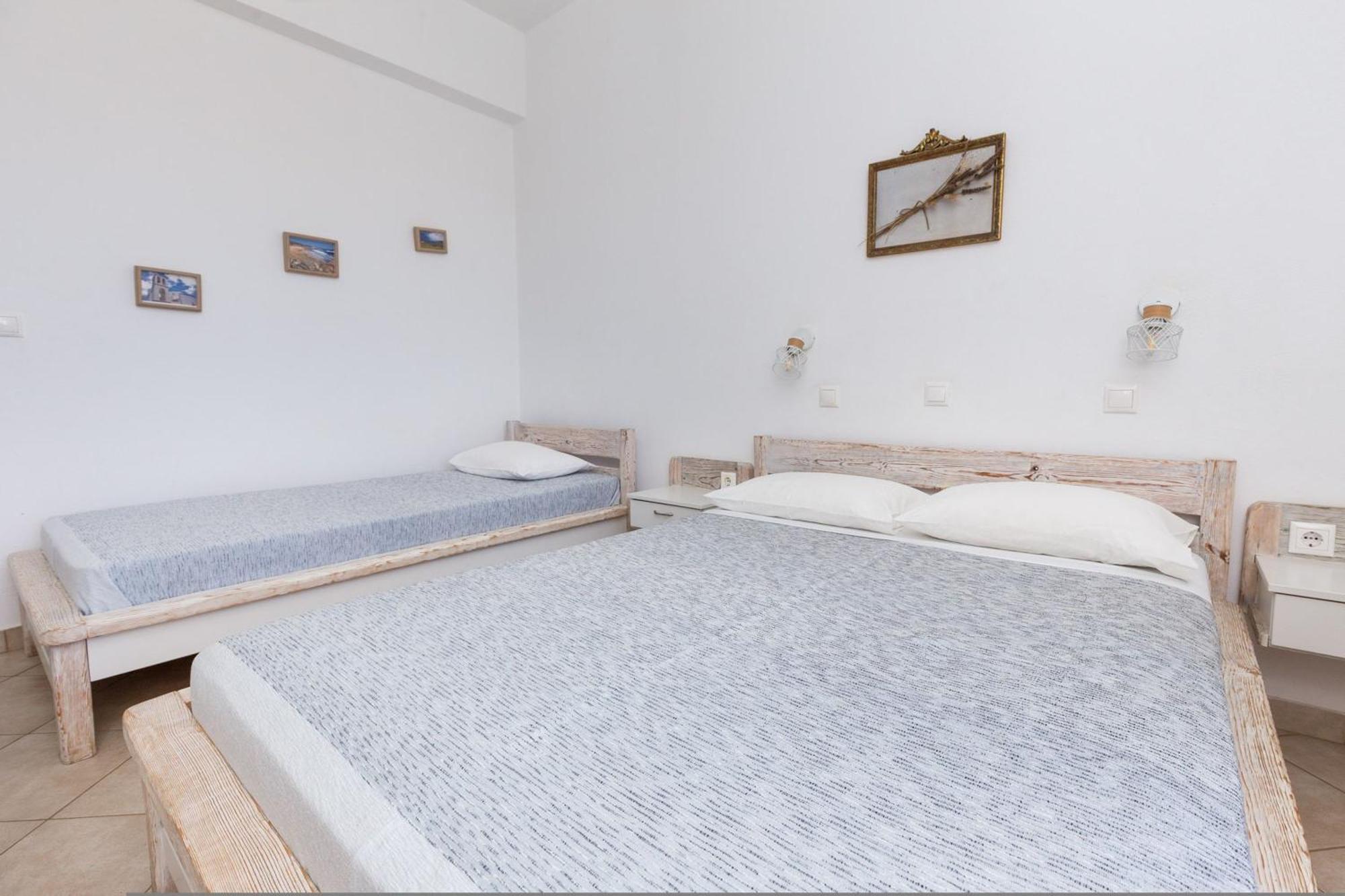 Harama Hotel Schinousa Schoinoussa Екстериор снимка