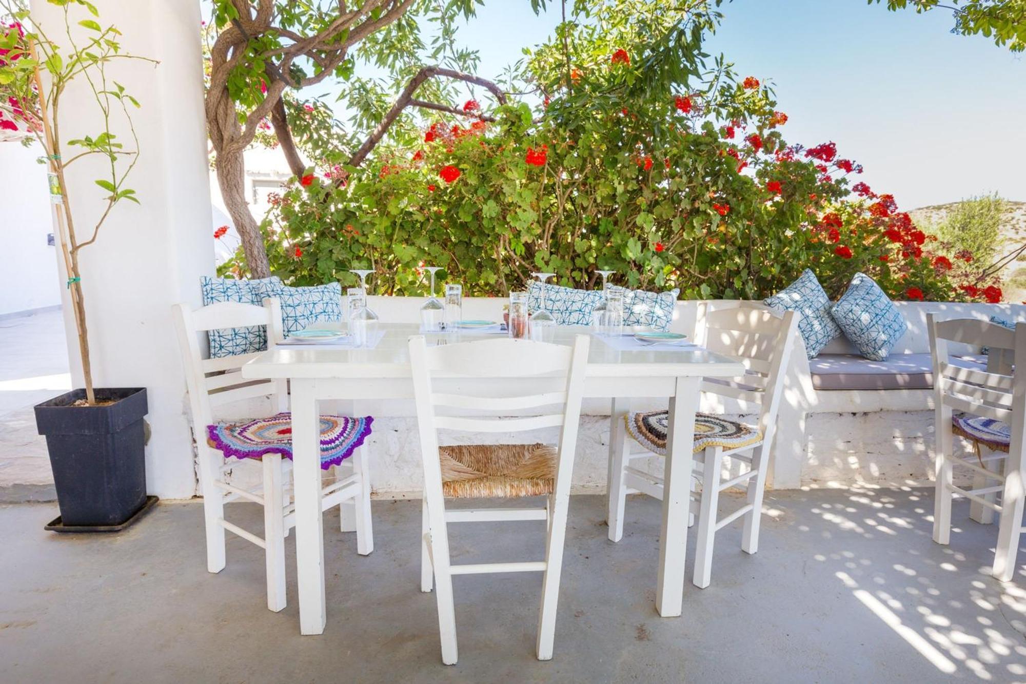 Harama Hotel Schinousa Schoinoussa Екстериор снимка